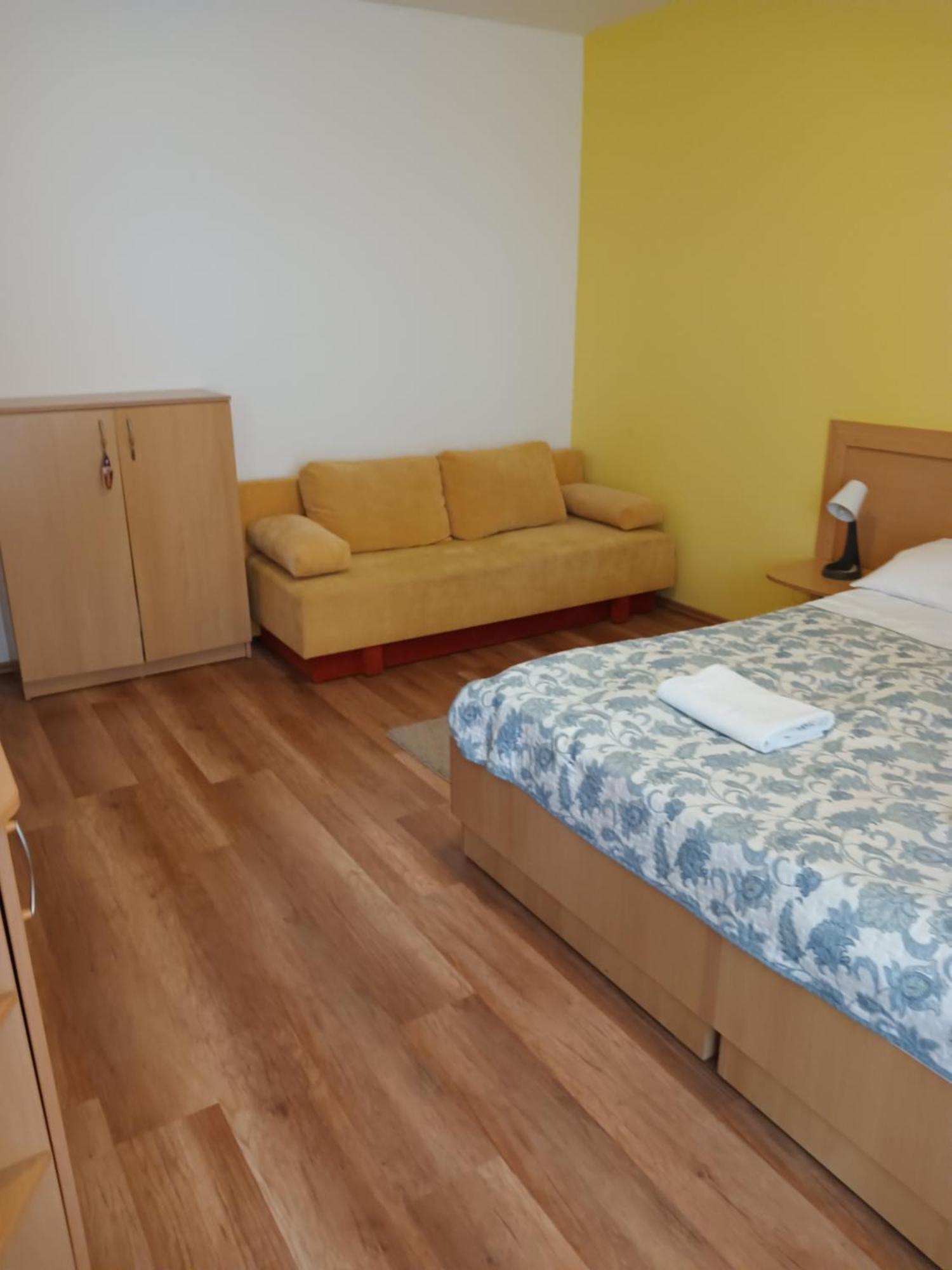잘라카로쉬 Viola Wellness Apartman 아파트 외부 사진